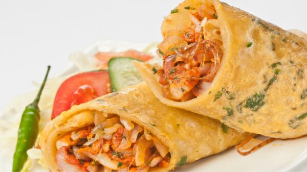 Achaari Egg Chicken Roll