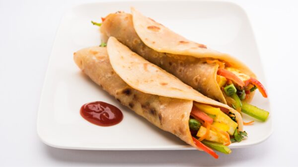 R.Paneer / Spicy Achari Paneer Roll